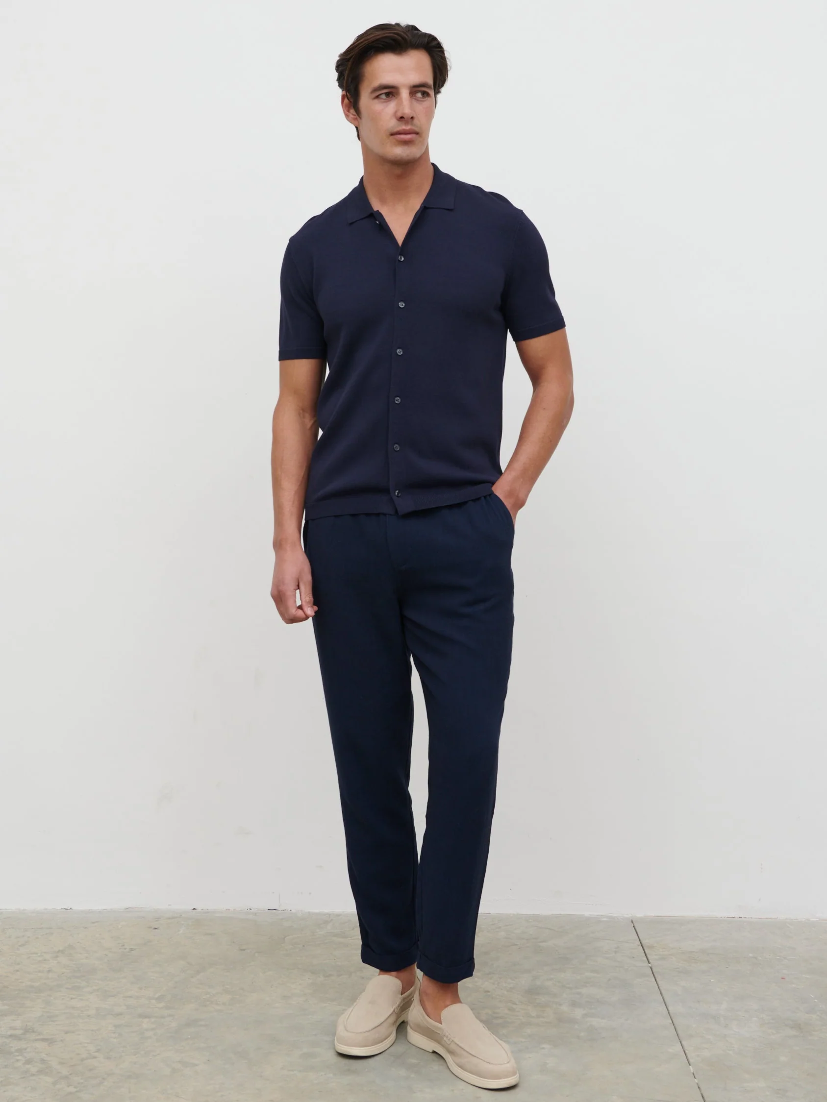 Angus Lightweight Button Down Knitted Shirt - Navy