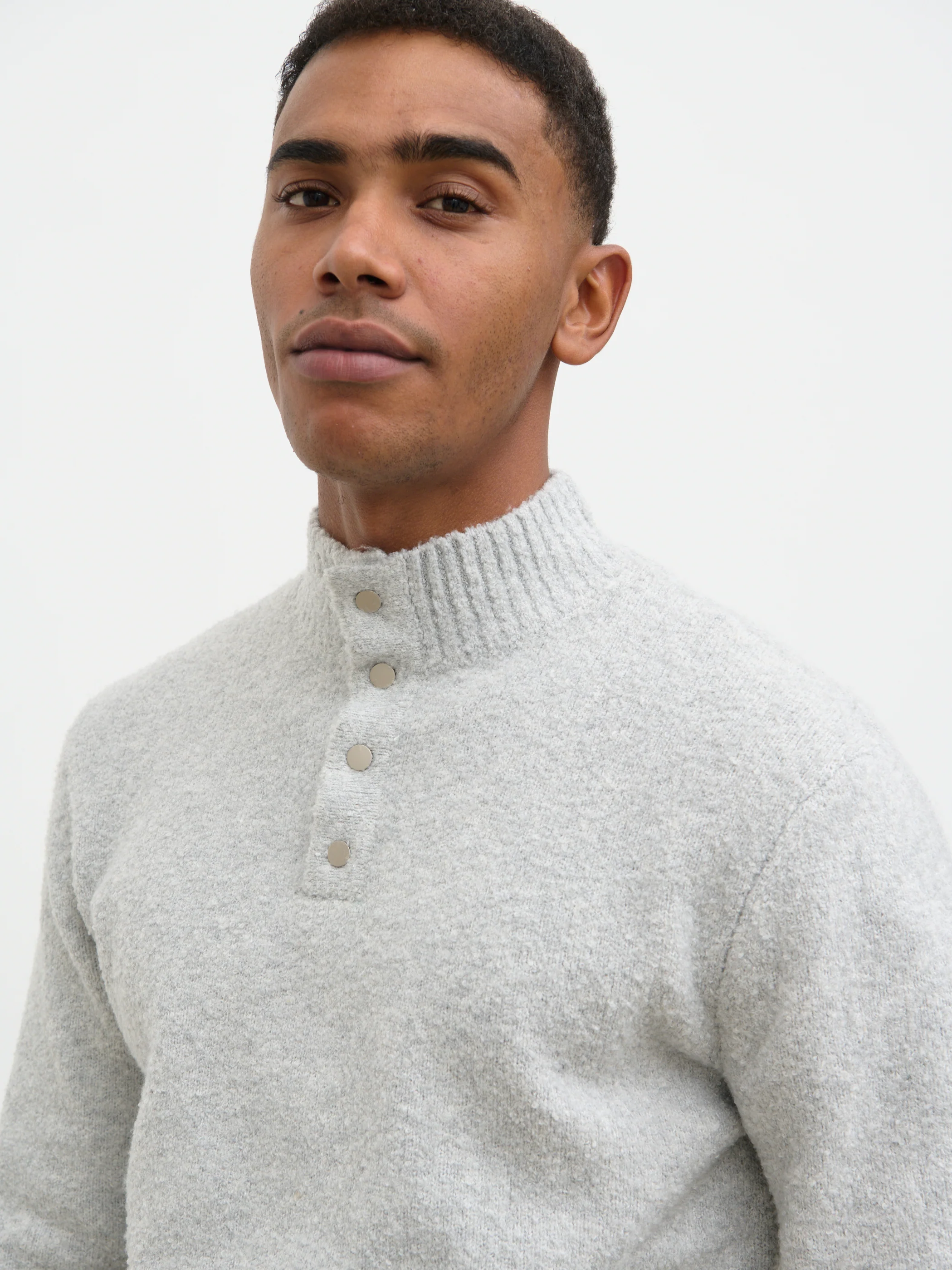 Chanun Boucle Knit Funnel Neck Jumper - Light Grey - Image 4