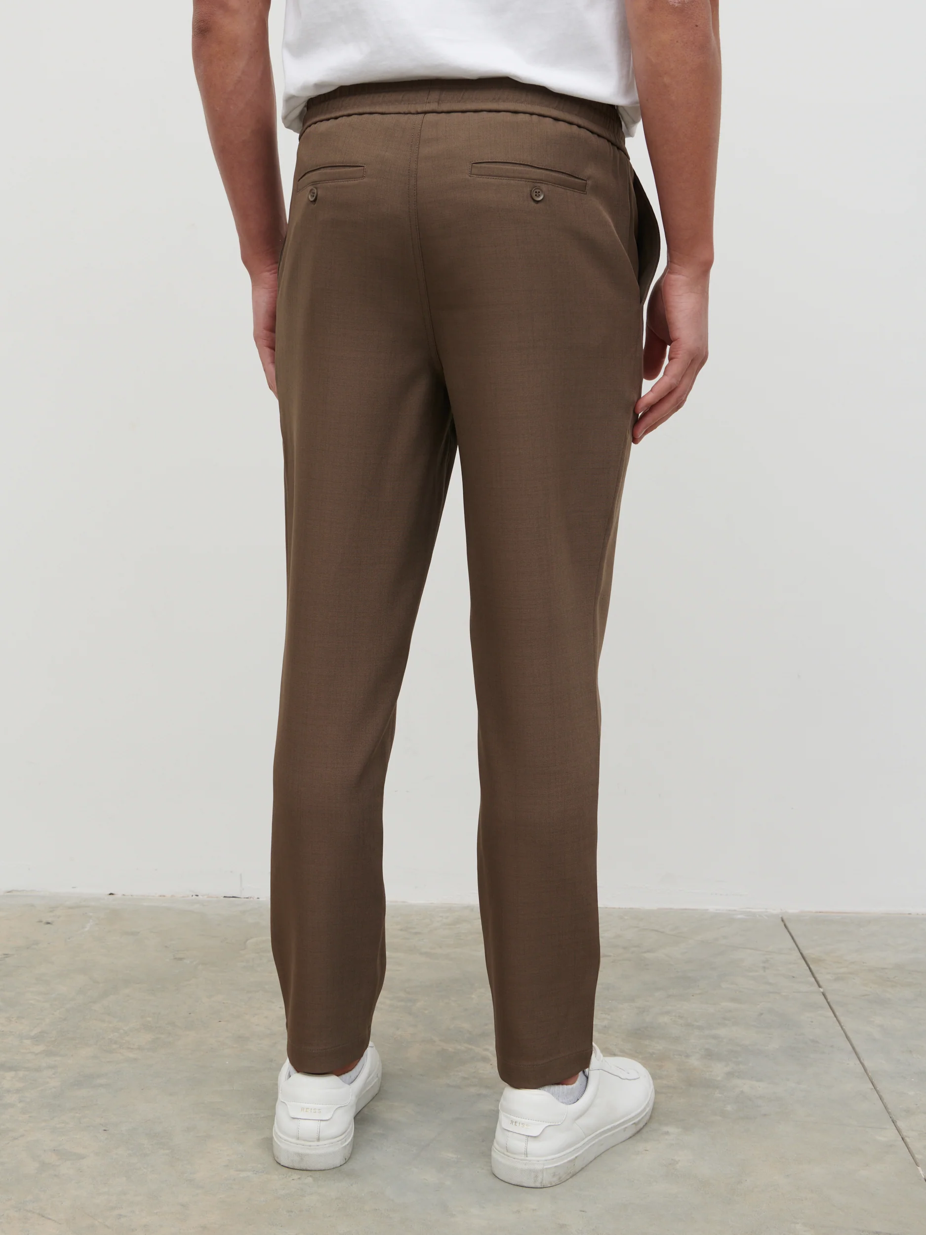 Hudson Drawstring Trousers - Olive - Image 5