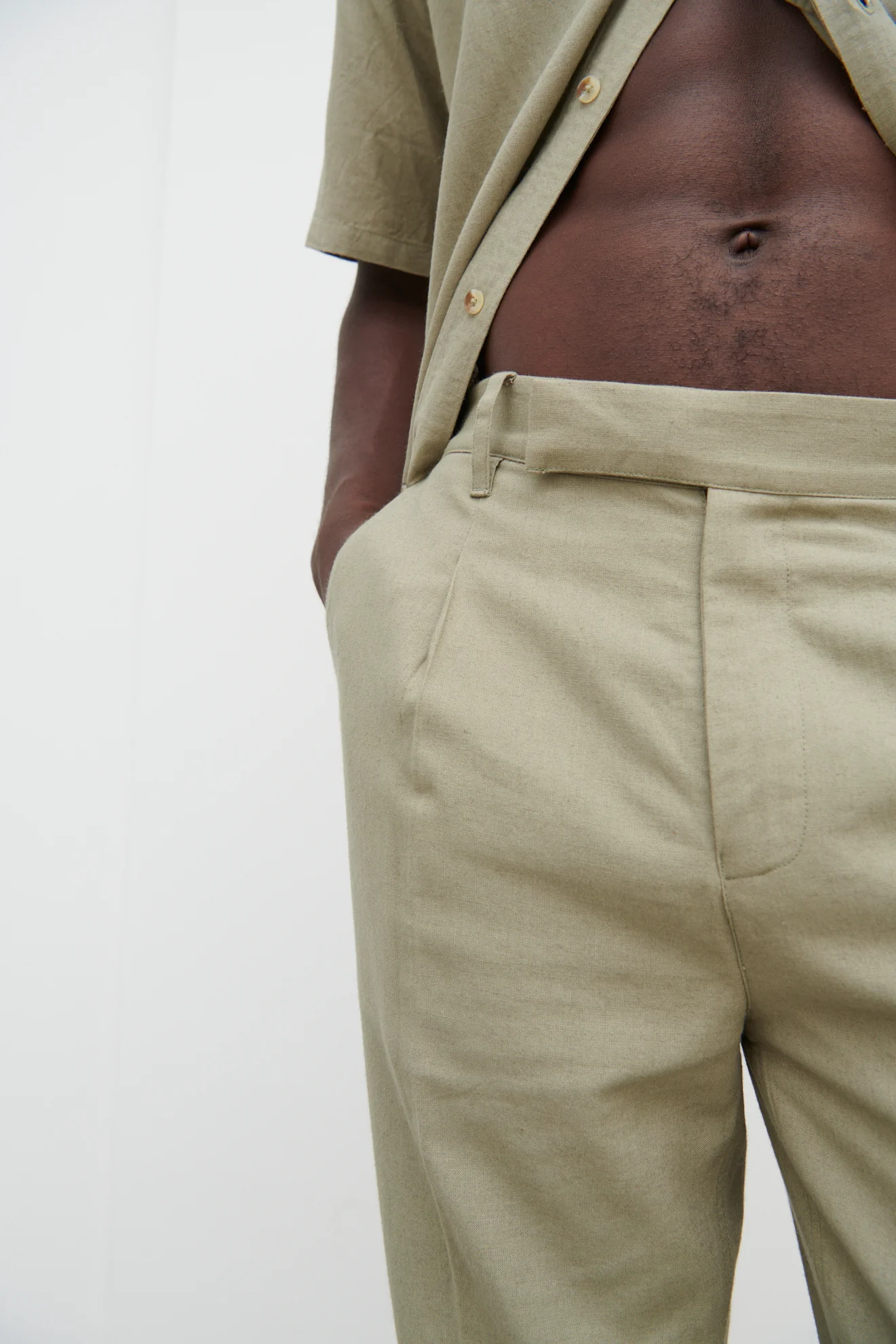 Joel Linen Trousers - Olive - Image 3
