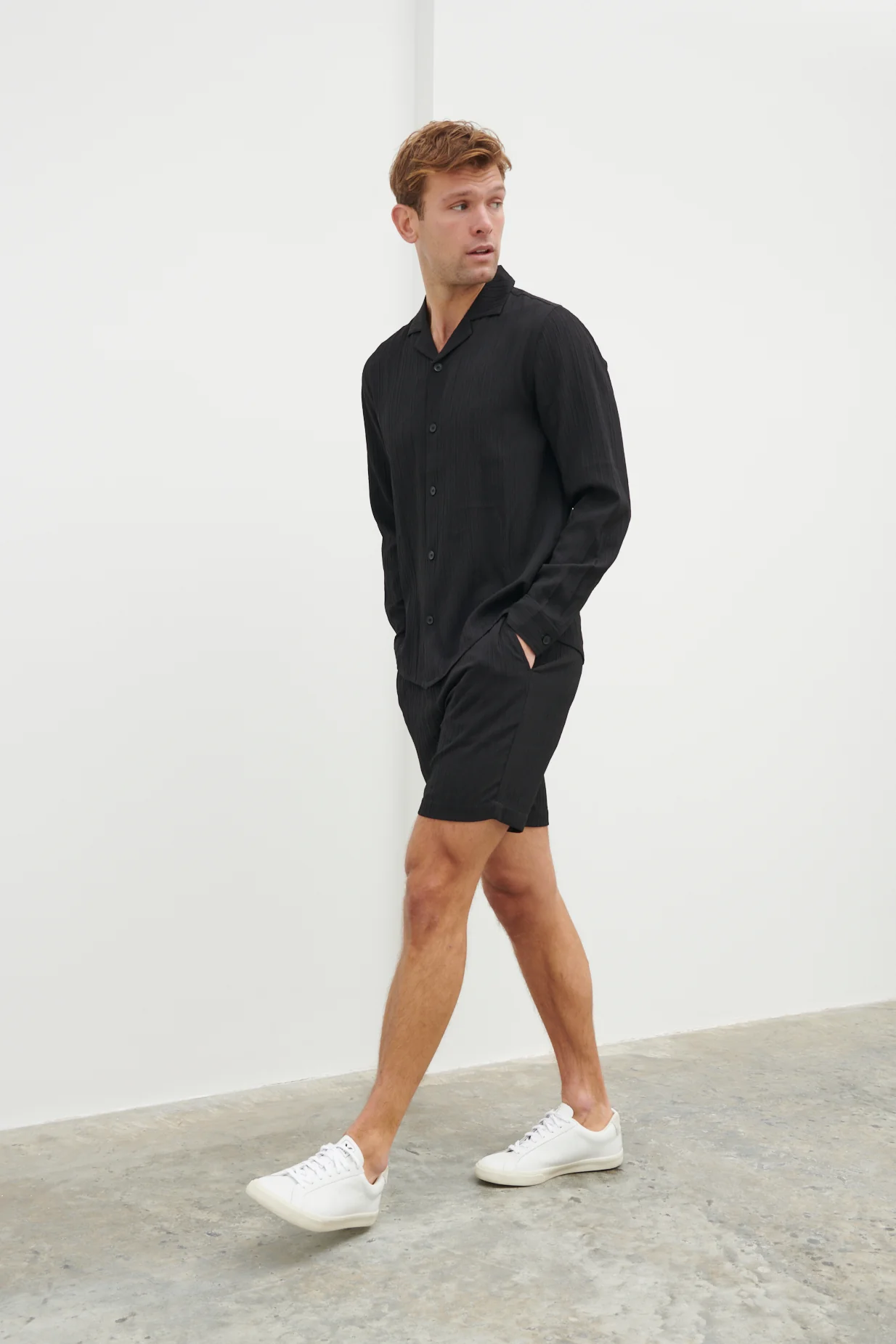 Noah Textured Short - Black - Image 5