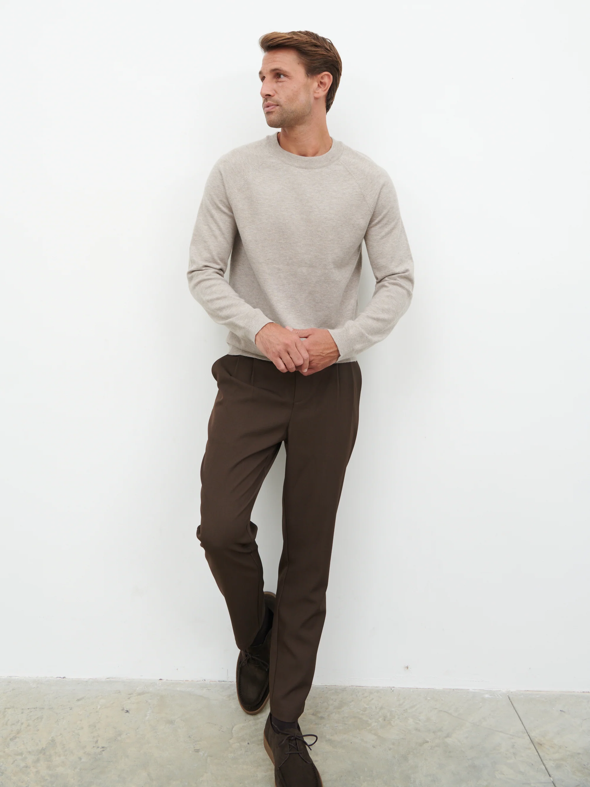 Wyatt Crew Neck Knit Jumper - Mushroom